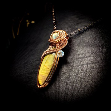 【黃鶯】金屬線編織金暈拉長石項鍊