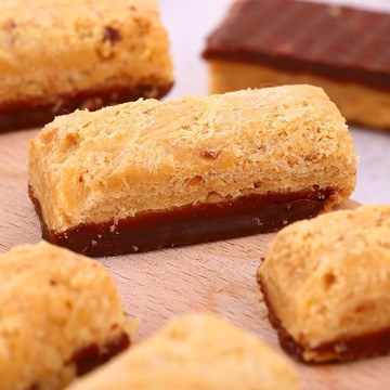 🔥爆款巧克力🔥巧克力酥糖俄羅斯風味套娃酥花生酥糖果國產老式喜糖年貨零食批發