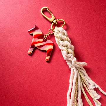 【2026新年限定】彩馬奔騰琺瑯編織吊飾II 雙面圖案 可客製