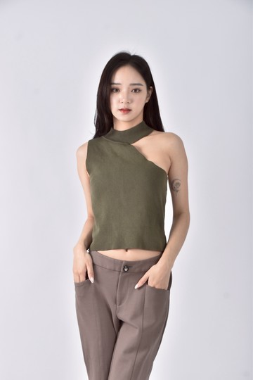 (M) 【金莎私服】無袖露肩綠色上衣