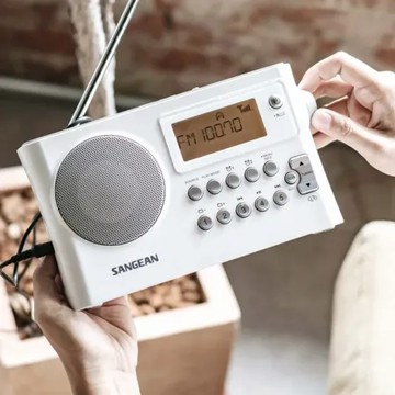 【SANGEAN山進】PR-D14USB 二波段 USB數位式時鐘收音機 調頻 / 調幅 / USB