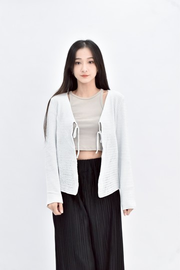 (S) sisley 白色針織長袖罩衫