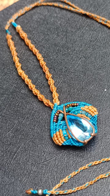 獨特手工藍色拓帕石項鍊