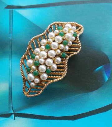 Vintage Jewelry 西洋古董飾品 KRAMER 簍空唇葉優雅珍珠 別針