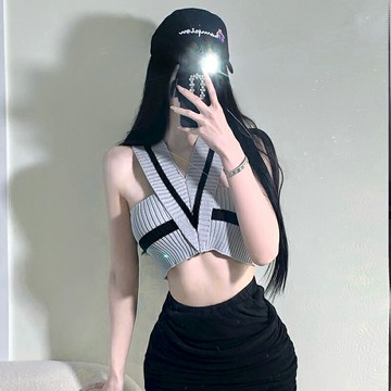 辣妹掛脖拼色短款針織背心2022夏季設計感V領修身露腰吊帶上衣