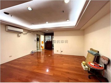 東都稀有低總價2房+平面車位成家首選｜基隆市安樂區基金二路