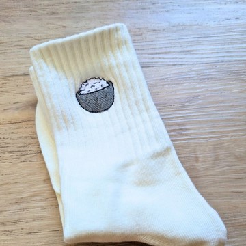 鐵碗白飯刺繡襪