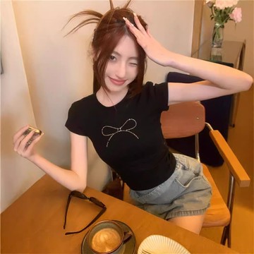 ParrotFashion 2025夏季新款 美式辣妹短袖T恤 露臍黑色蝴蝶結燙鑽 修身短款上衣 潮流百搭