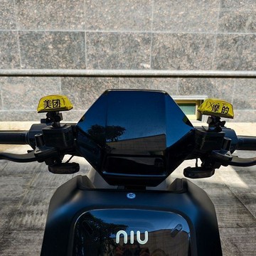 手慢無⚡的士電動車裝飾 摩的機車風能旋轉小飛機 風能小飛機 發光小飛機 LED發光小飛機 機車裝飾 夜行警示燈 田螺精選