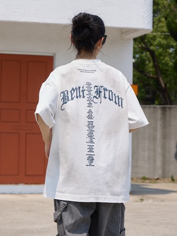 街頭胸前撞色字母貼布繡短T