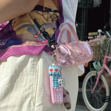 Flufy key - strawberry / 手工迷你鑰匙圈玩偶 贈禮 吊飾