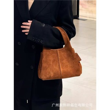 蔻C家潮流新款菜籃子純色系真皮Lana19水桶包 單肩斜挎手提hobo包