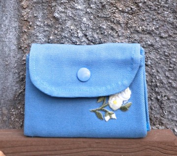 燙貼刺繡藍卡片鈔票包~限量獨家