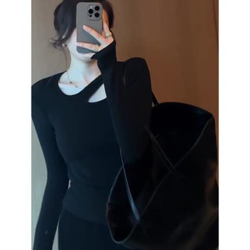 大碼女裝秋冬法式設計感鏤空針織打底衫胖mm修身顯瘦加絨內搭上衣