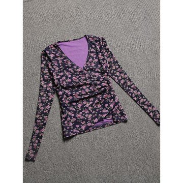 小個子短款網紗碎花內搭洋氣小衫交叉不規則設計感V領收腰上衣