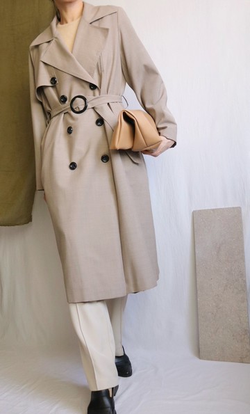 經典衣櫥必備卡其灰雙排扣精紡羊毛復古圓釦綁帶風衣