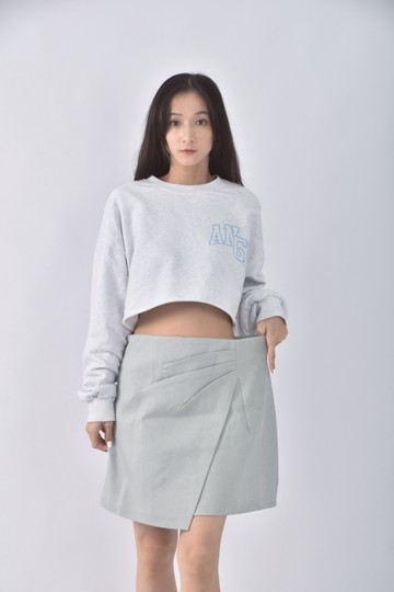 (XL) 快半拍質感綠色短裙