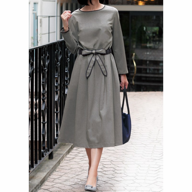 タックフレアエレガントワンピース 通販 Lineポイント最大10 0 Get Lineショッピング