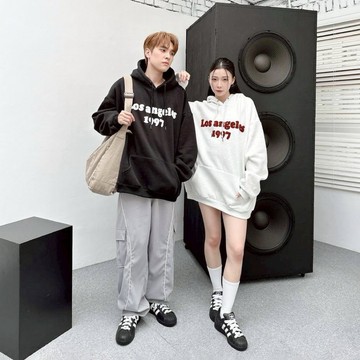 【PAGANS STORE】韓國 Los Angeles 1997 毛巾繡 絨毛 英文 厚磅 內刷毛 長袖 帽Tee