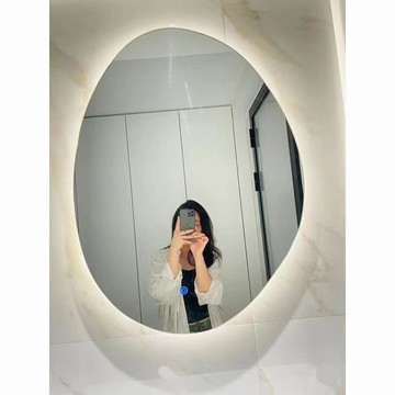 工廠現貨 免運 110v智能鏡 led鏡子 浴室鏡 發光鏡 帶燈鏡 掛鏡 異形帶燈化妝鏡衛生間掛墻智能不規則鏡觸摸屏浴室鏡洗手間發光鏡特惠/開立發票 全館折扣 售後保障 j1216