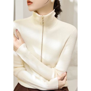 米白色翻領半拉鏈設計長袖針織衫女百搭氣質高領毛衣秋冬新款上衣