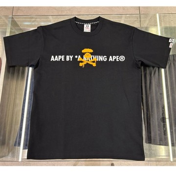 【 🐻熊熊愛上蘋果 】25ss 春夏最新款🆕️ AAPE 🐵塗鴉字母 短袖上衣 (現貨馬上出)