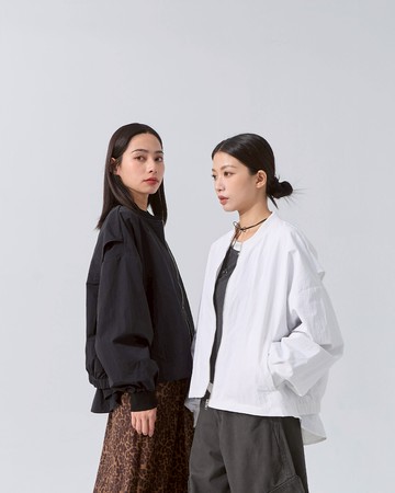 素面層次剪接夾克外套 兩色售