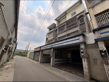 燕巢近國道1.岡山.橋科大地坪透天車墅｜高雄市燕巢區安西路