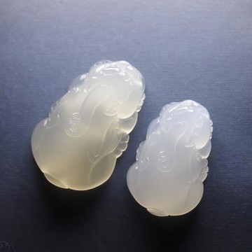 天然冰種玉雕貔貅女款民族風毛衣鏈掛件招財運瑞獸茶寵擺件把玩