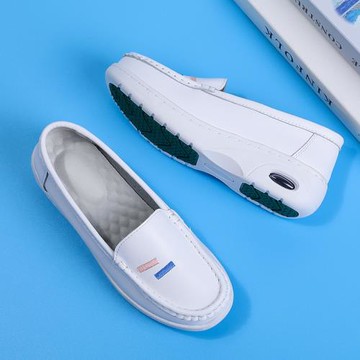 護士鞋女氣墊真皮春夏季白色舒適軟底透氣不累腳平底防臭厚底鏤空