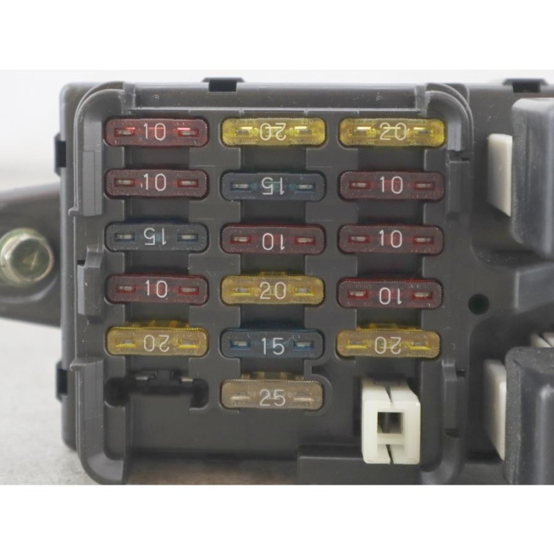 デリカ スペースギア PD6W 室内 ヒューズボックス （エタックス