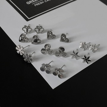 【台灣公司 可打統編】免運 S925銀針愛心雪花鈦鋼小耳釘男女輕奢小眾時尚簡約設計冷淡風耳飾 可開發票 全館五折 工廠現貨直銷 新品特價 z9211