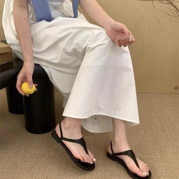 🔥臺灣出貨🔥羅馬鞋平底夾趾人字拖外穿女鞋2025夏季新款軟底設計感涼鞋女軟底 ZVOL