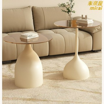 【網紅爆款】邊幾 小茶几 床頭櫃 置物架 沙發邊幾 客廳邊桌 鐵藝圓桌 簡約現代設計 多場景適用 輕奢小戶型