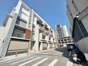 綠山雙車電梯墅A｜台中市豐原區綠山一街