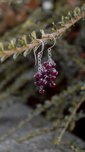 天然原礦石榴石垂墜耳環，925 純銀，一月寶石，摩羯座石，獅子座石