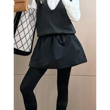 法式簡約黑色高腰半身裙女寬松顯瘦小個子時尚氣質溫柔甜美短裙子