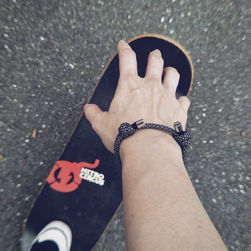 瘋流Flow | 玩繩手環 x 爆裂灰(銀) 美製特色軍規傘繩 鋼釦