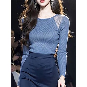 法式氣質輕熟風藍色圓領長袖針織衫女早秋款別致百搭好看遮肉上衣