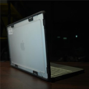 肥熊 適用蘋果筆記本Apple Macbook NEO Air15.3寸/15寸/A3448 M3/M4/M5保護套戰術防摔電腦透明殼保護殼4款