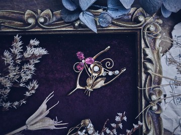 Coro 粉紅花束玫瑰藤蔓許願骨胸針－美國古董首飾Vintage Jewelry