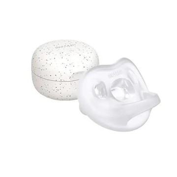 MOYUUM 韓國 全矽膠微笑奶嘴收納盒組3-6m(8809649025113透明) 250元