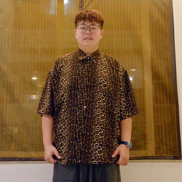 加肥加大男裝大碼休閑寬松港風短袖花襯衣印花豹紋襯衫潮胖子夏