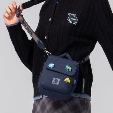 moz瑞典 駝鹿 防潑水 雲朵 吐司包(海軍藍)