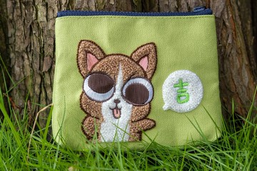 零錢包【吉娃娃】吉娃娃綠 可愛 萬用零錢包 立體刺繡
