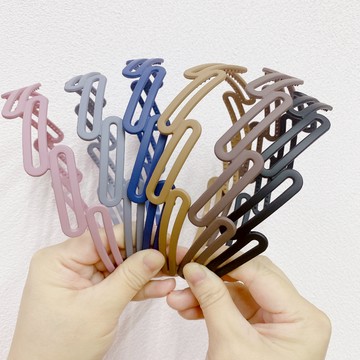 🌟台灣現貨🌟 韓系霧面帶齒髮箍 幾何長方形不易斷髮箍 塑膠頭箍  防滑磨砂彩色髮箍 時尚不規則髮箍