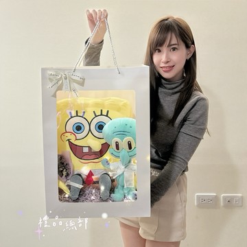 【禮品總部】現貨|實拍 海綿寶寶禮品袋 正版 海綿寶寶大娃娃 浴袍章魚哥娃娃 海綿寶寶玩偶 派大星 花束 海綿寶寶禮物袋