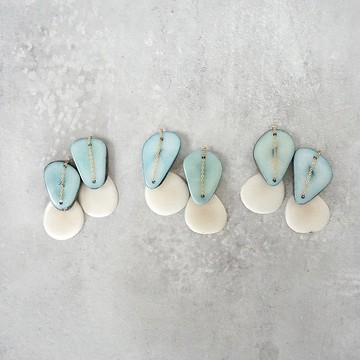 14kgf Light Blue x Beige Tagua Nuts 耳環 / 耳夾