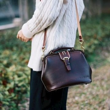 【切线派】大容量医生包口金包磁扣版纯手缝植鞣革女士可爱肩背包