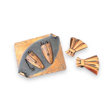 復古 Rebajes 胸針與 Renoir 夾式耳環 簽名銅飾 1950 年代